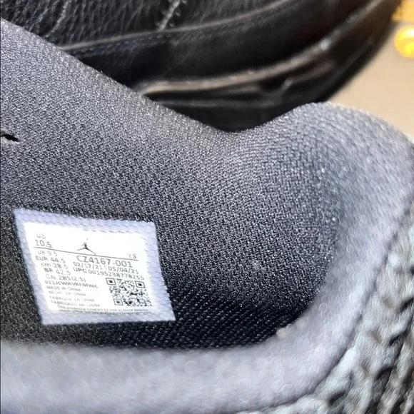 EUC - Air Jordan Max Aura 3 Black/Anthracite - Size US 10.5 - Picture 15 of 16